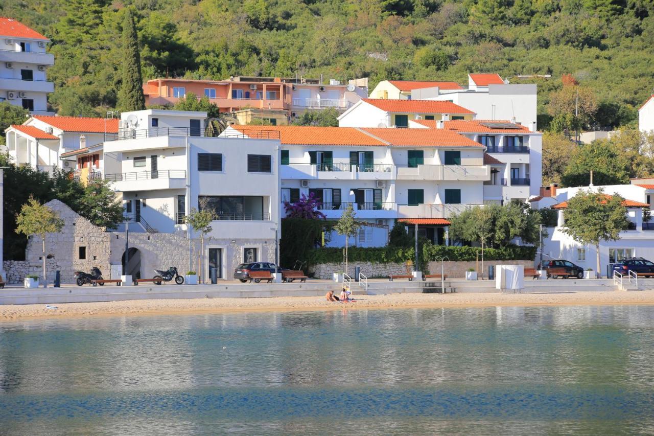 Apartments By The Sea Igrane, Makarska - 6653 المظهر الخارجي الصورة
