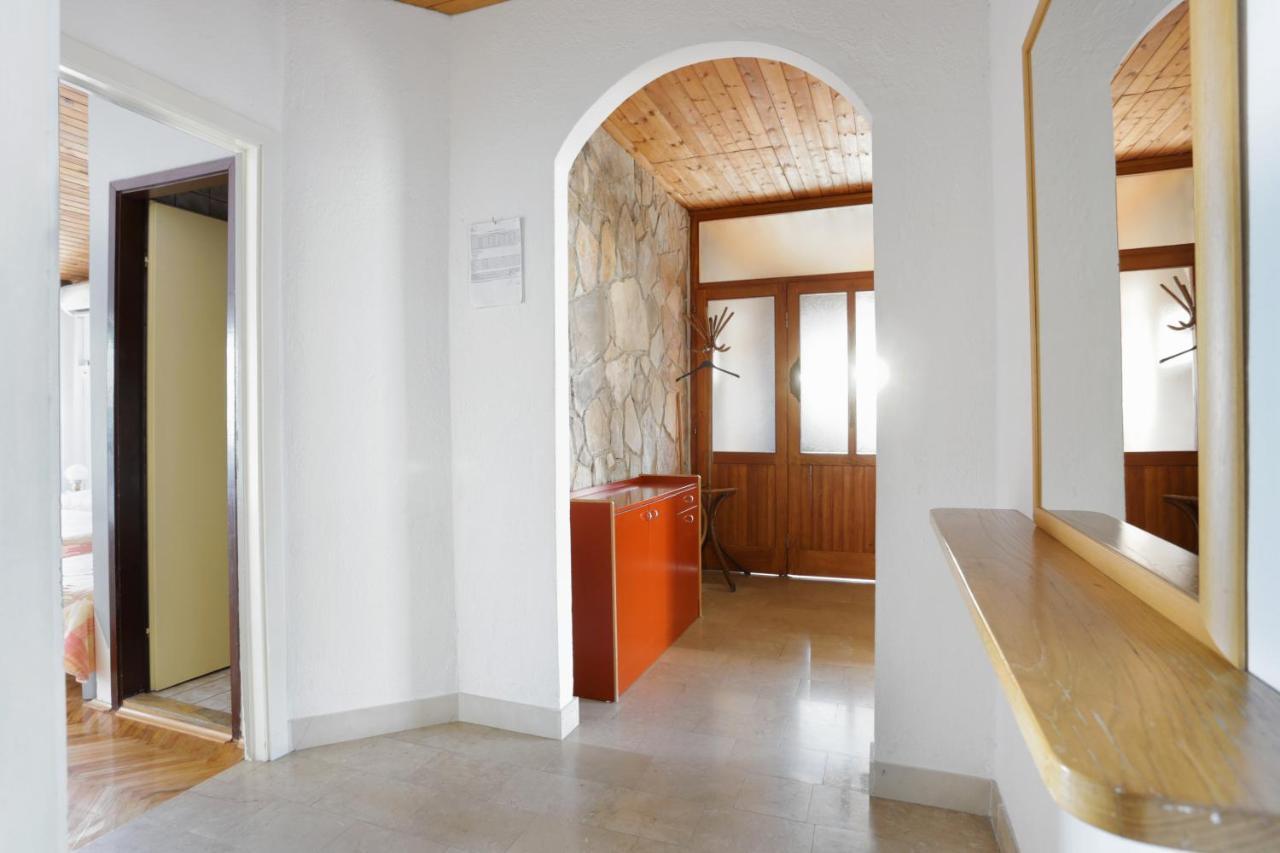 Apartments By The Sea Igrane, Makarska - 6653 المظهر الخارجي الصورة