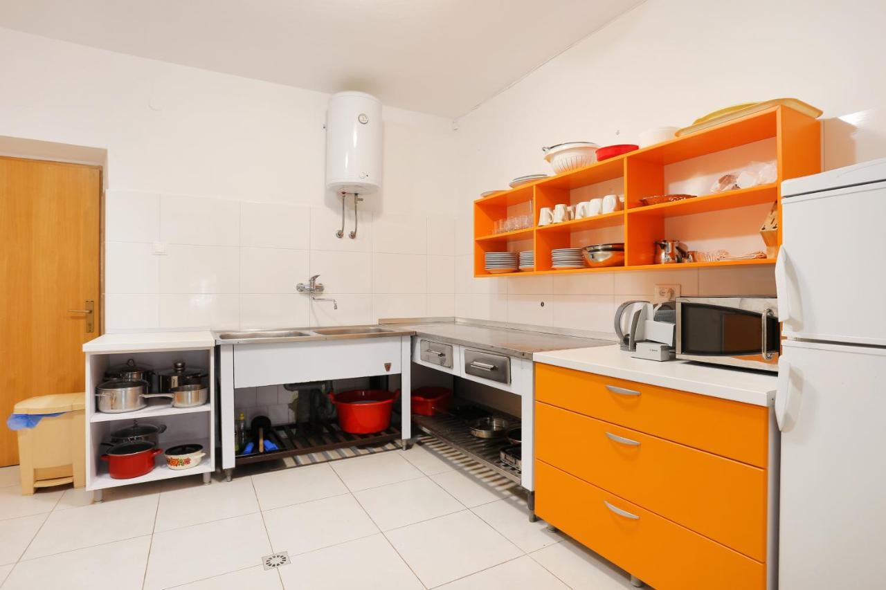 Apartments By The Sea Igrane, Makarska - 6653 المظهر الخارجي الصورة
