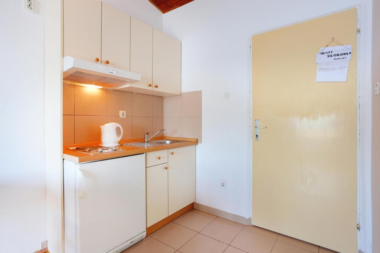 Apartments By The Sea Igrane, Makarska - 6653 المظهر الخارجي الصورة