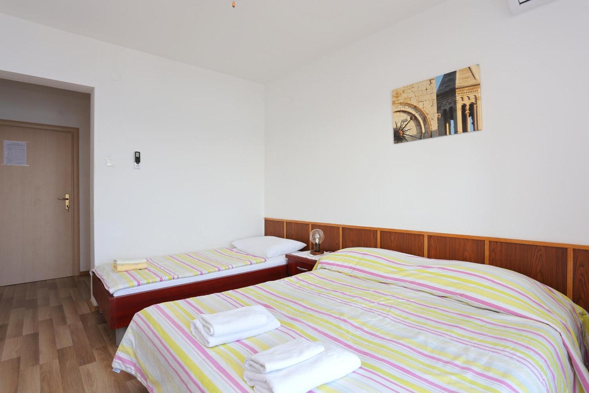 Apartments By The Sea Igrane, Makarska - 6653 الغرفة الصورة