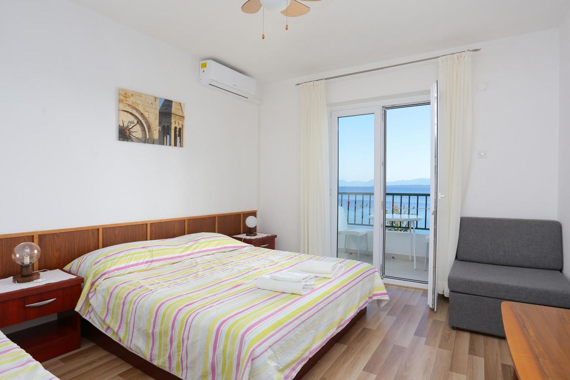 Apartments By The Sea Igrane, Makarska - 6653 الغرفة الصورة