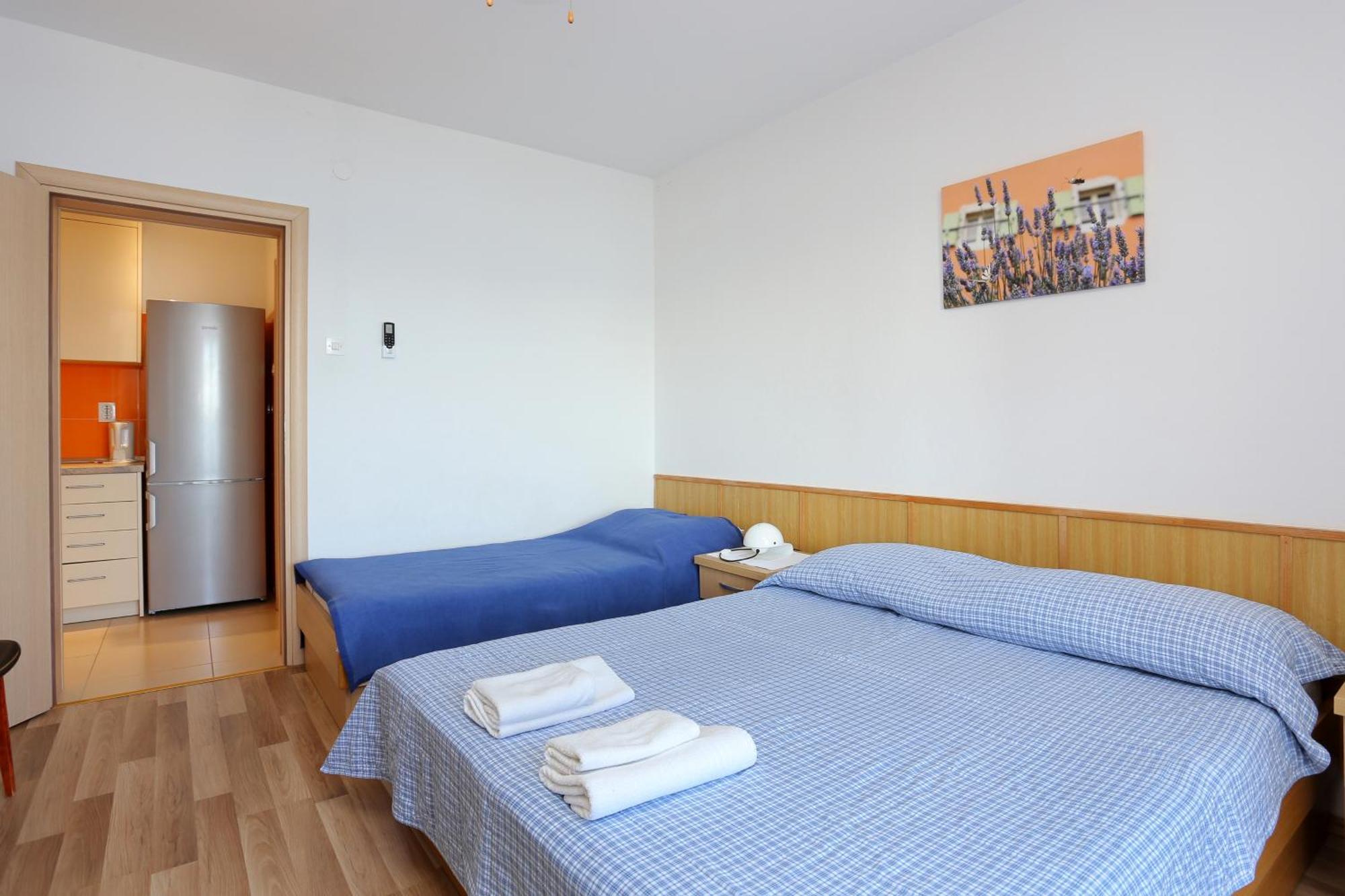 Apartments By The Sea Igrane, Makarska - 6653 الغرفة الصورة